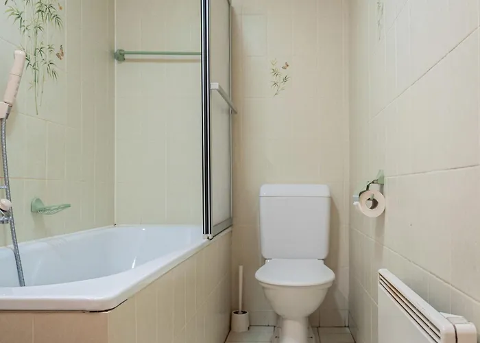샬레 Valet De Coeur By Interhome